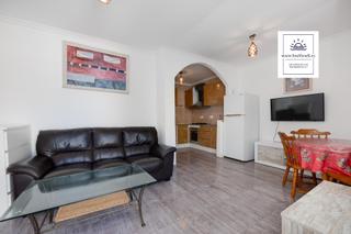 Casa adossada  Calle de las azucenas 725. Acogedora y cuidada casa adosada de una sola planta 58 m con 2 d