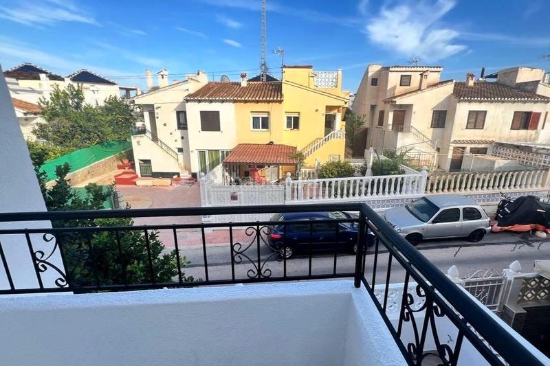 Foto 48880de4-e2e4-472d-877a-58084013acfb. Casa a schiera in calle salvador dali 100 in Los Balcones-Los Altos Torrevieja