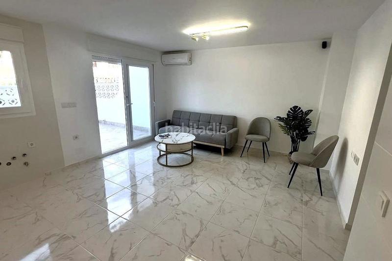 Foto d89374f9-6e3b-41dc-88cf-3f2fe216107c. Casa a schiera in calle salvador dali 100 in Los Balcones-Los Altos Torrevieja