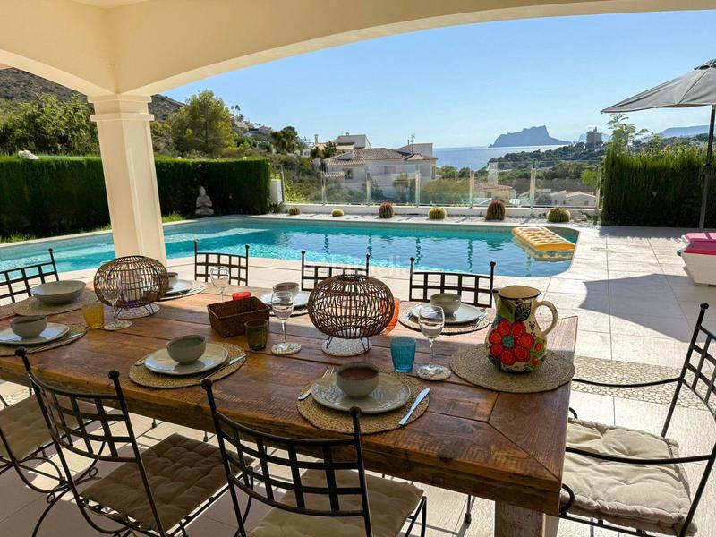 Foto 6bbab3f3-506d-47cc-8aa7-3a09f8027e04. Xalet amb calefacció aparcament piscina a El Portet-Pla del Mar Moraira