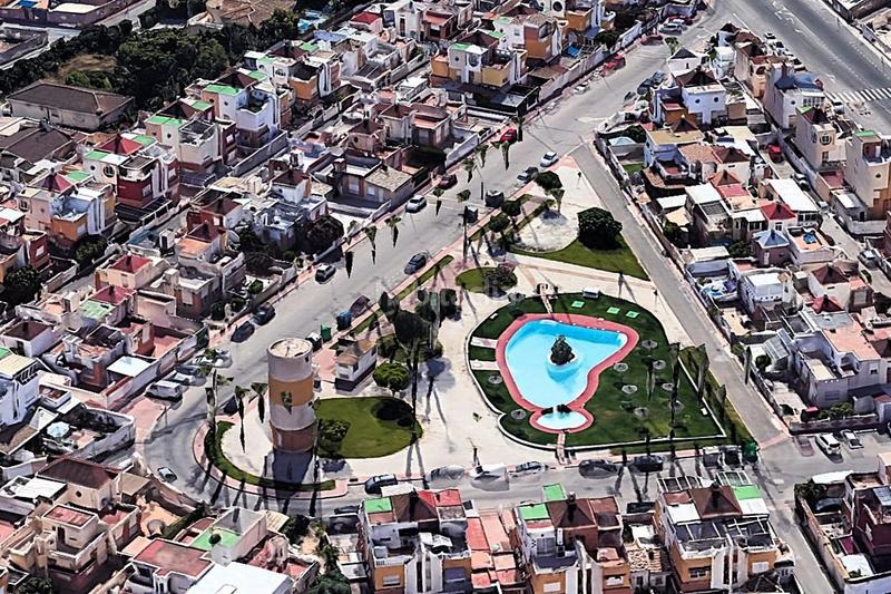 Foto a32ba528-f471-4f6f-8184-d38ab8abcc28. Casa adossada amb calefacció a Los Balcones y los Altos Orihuela