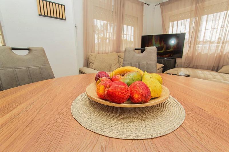 Foto bd977e94-cc96-4f3c-b01b-911a934ce968. Casa adossada amb calefacció a Los Balcones y los Altos Orihuela