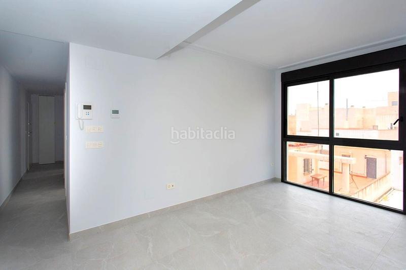 Foto 77243048-faab-4387-8f5f-306cb9d4821d. Apartament a calle radio murcia 14 a Las Piscinas Naturales Torrevieja