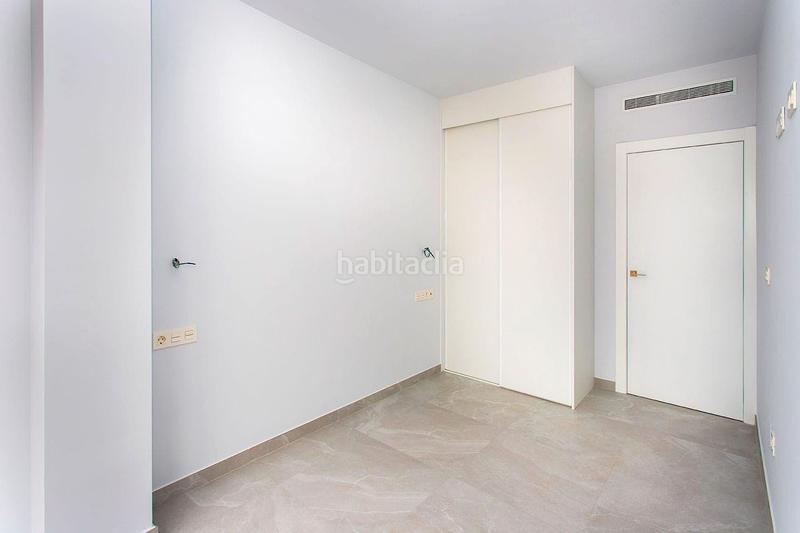 Foto 98b6f045-7f9b-4100-a965-b19848da7270. Apartament a calle radio murcia 14 a Las Piscinas Naturales Torrevieja