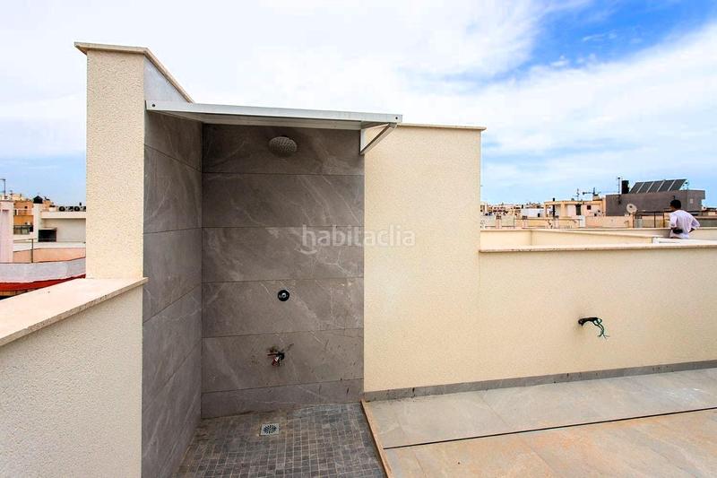 Foto dad6f507-3b68-4f68-b1ec-dfbeed1c192d. Apartament a calle radio murcia 14 a Las Piscinas Naturales Torrevieja