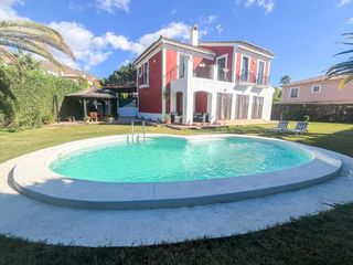 Chalet in Golf Bahía
