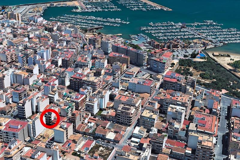 Foto 8b8b4d47-3b8b-4bde-9009-b0888a4abaae. Apartament a calle san pascual 28 a Puerto Deportivo Torrevieja