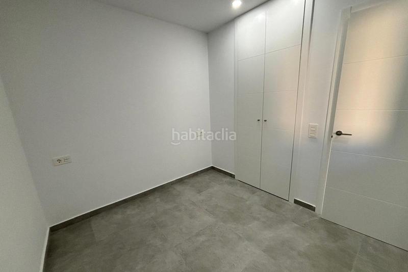 Foto 0c9a00fa-d7d2-4a74-bdc5-90b88a810c25. Piccolo appartamento in calle ramon gallud 139 in Torrevieja