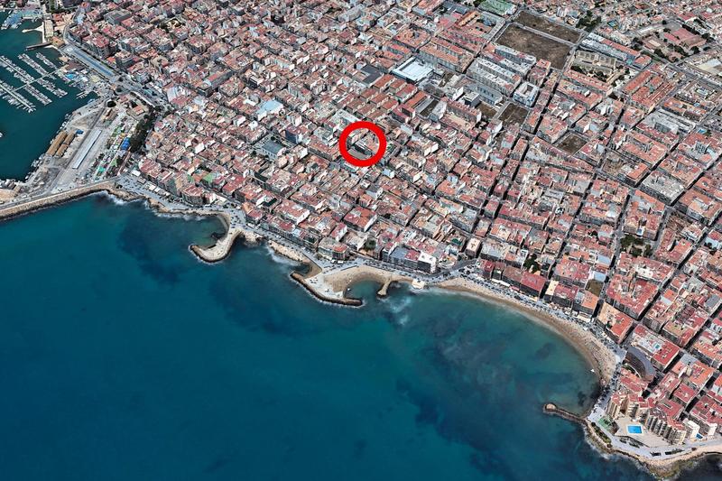 Foto 26c8303c-2e47-4808-b733-6a84db4688a2. Piccolo appartamento in calle ramon gallud 139 in Torrevieja