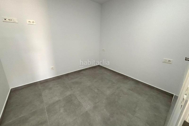 Foto 70e32ee5-abd3-42d3-a528-76ef0a93bacb. Piccolo appartamento in calle ramon gallud 139 in Torrevieja