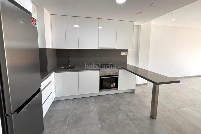 Foto cec5db5f-0b08-4f8f-992e-5d60cb7e834a. Piccolo appartamento in calle ramon gallud 139 in Torrevieja