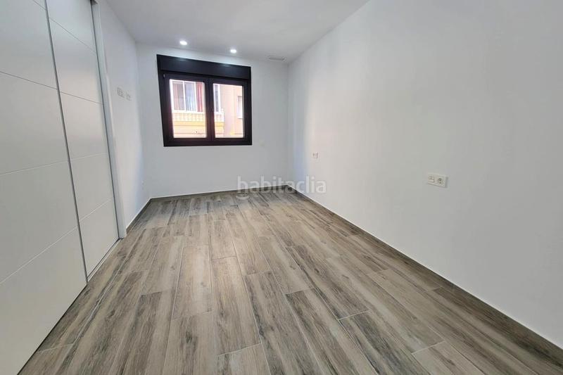 Foto 3ee7922d-65a4-465f-aa9d-f7449721b413. Piccolo appartamento in calle ramón gallud 139 in Torrevieja