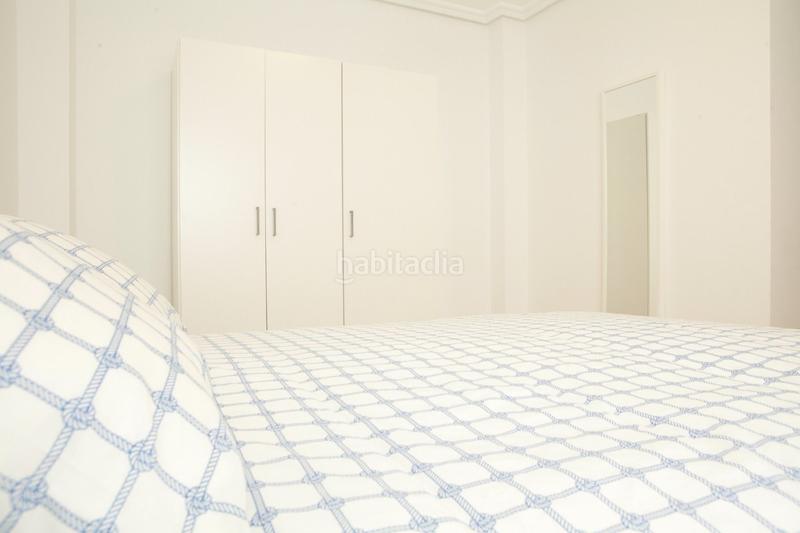 Foto 09c23bc2-5798-4eb8-beb1-0c6ed8dc7c53. Apartment in Playa Levante Santa Pola