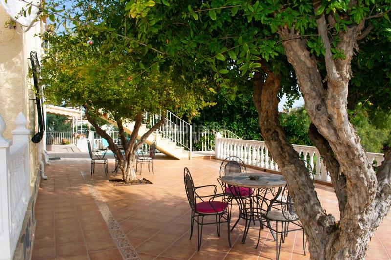 Foto 0fbf0b66-fe1d-4945-8ec1-fd0a5486e1b2. Chalet with heating pool in Los Balcones-Los Altos Torrevieja