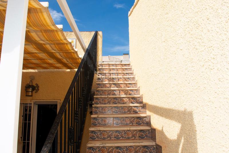 Foto c98ec5d9-de75-4c6e-858a-29ad22926e10. Chalet with heating pool in Los Balcones-Los Altos Torrevieja