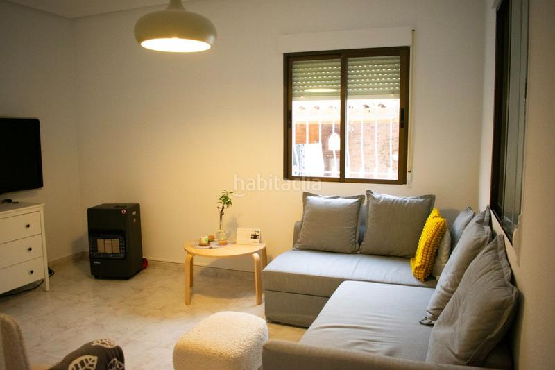 Foto 64c08af5-3a89-42a2-b0b0-d937fdb2deb7. Chalet with parking pool in Zona Carrefour - Urbanizaciones Torrevieja