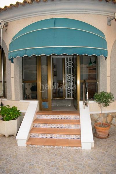 Foto d5a85d1c-6c0f-4120-af6d-eb1711a49bf6. Chalet with parking pool in Zona Carrefour - Urbanizaciones Torrevieja