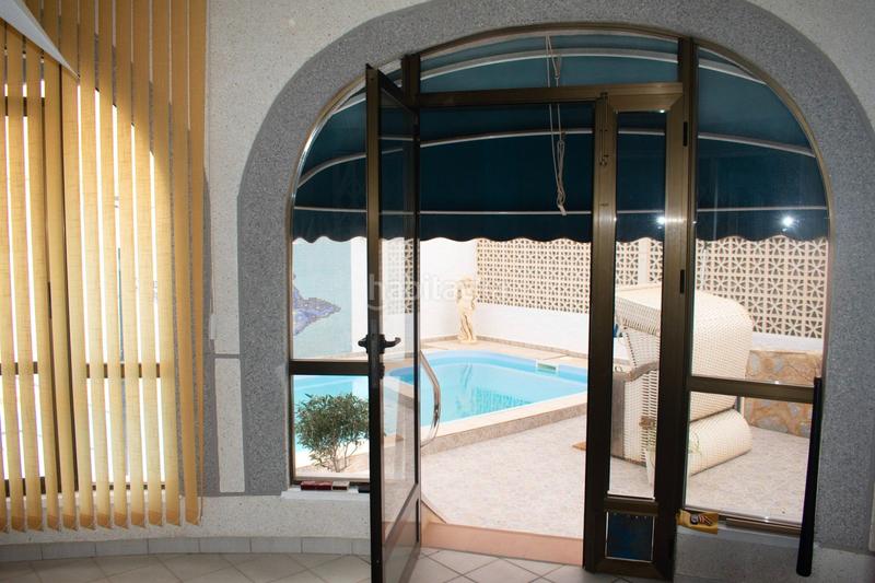 Foto e0dc88d0-4a01-445a-82dd-0238357289f6. Chalet con parcheggio piscina in Zona Carrefour - Urbanizaciones Torrevieja