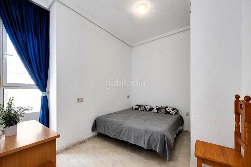 Foto 3116c994-af93-4c30-8f51-d762cc7779d1. Apartament a calle ramon gallud 182 a Zona Playa del Cura Torrevieja