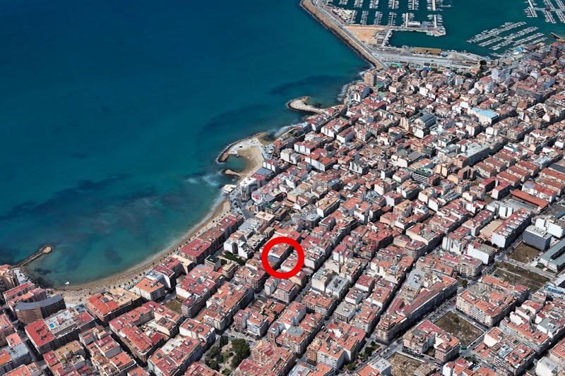Foto 78411817-0af2-42ab-82cb-46378a0f756b. Apartament a calle ramon gallud 182 a Zona Playa del Cura Torrevieja