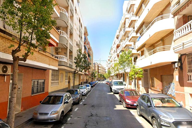 Foto d7ab8ca9-3c24-4a34-a0e5-62b84b989a33. Apartament a calle ramon gallud 182 a Zona Playa del Cura Torrevieja