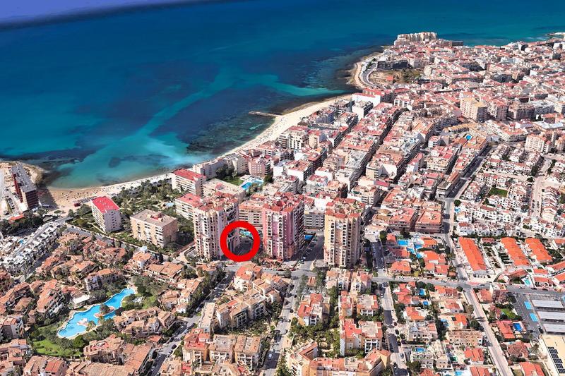Foto 38c737f9-d172-43cb-adb5-de87381eff35. Apartament a avenida roentgen 3 a Zona Playa de los Locos Torrevieja