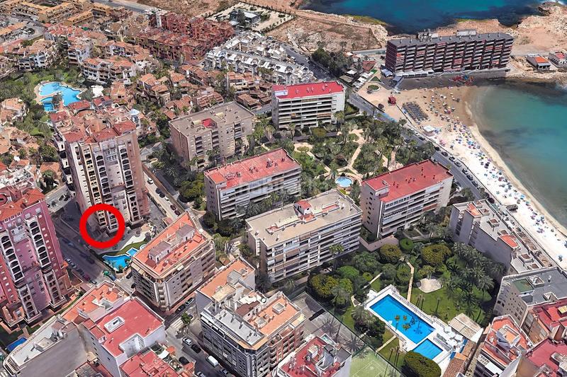Foto a94cfa71-424e-41f1-8aa4-eb078c62ef3c. Apartament a avenida roentgen 3 a Zona Playa de los Locos Torrevieja