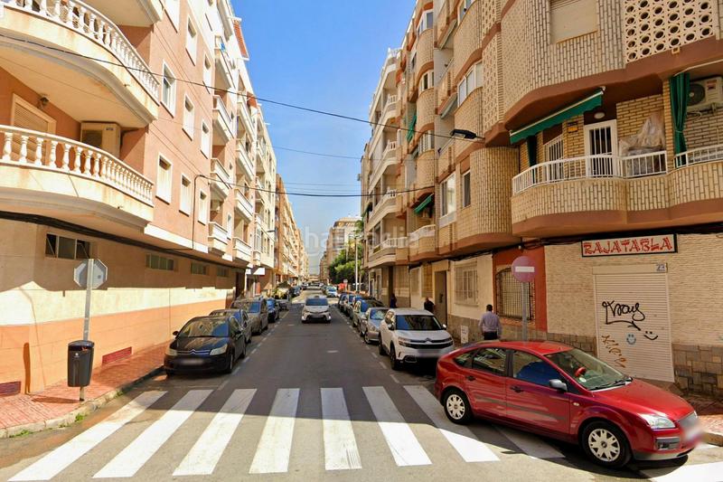 Foto 6f98d6b8-3c86-4e5e-bbc1-2d0d02a383f3. Apartment in calle pedro lorca 150 in Zona Playa del Cura Torrevieja