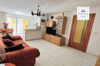 Apartament  Calle pedro lorca 150. Amplio apartamento 72 m2  3. planta con 2 dormitorios, 2 baños,