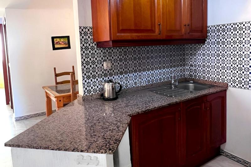 Foto 11c430c8-1f1c-4c1a-ac75-9d27c5f1066c. Appartement dans avenida roentgen 7 dans Zona Playa de los Locos Torrevieja