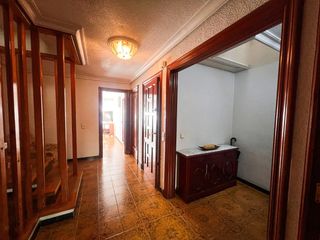 Casa a Carrer. Magnífica casa grande 360 m2 en 3 plantas en parcela propia 116
