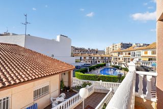 Apartament  Calle c. noruega 27. Apartamento luminoso y acogedor aprox. 65 m2  1.ª planta con bal