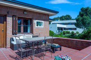 Casa  Calle puerto de galapagar. Impresionante vivienda en la sierra de madrid