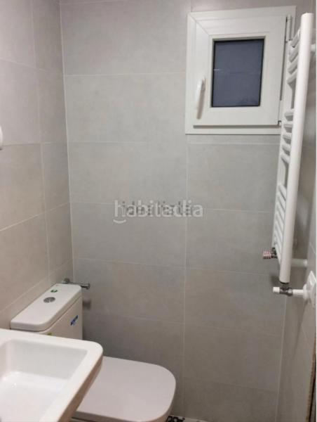 Foto a8ed1532-30e2-4088-be6e-1045b071c697. Piso ideal para vivir y estupendo para inversión. en Madrid