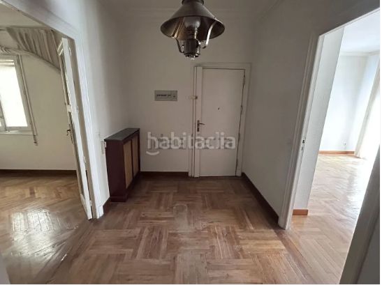 Foto 32ae40a9-fb2d-408b-924f-93d1ea7ee65c. Alquiler piso luminoso piso en barrio chamberi en Madrid