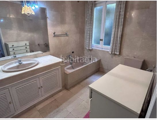 Foto 574a3d64-cde7-4f76-a690-fc4c3bd2edf4. Alquiler piso luminoso piso en barrio chamberi en Madrid