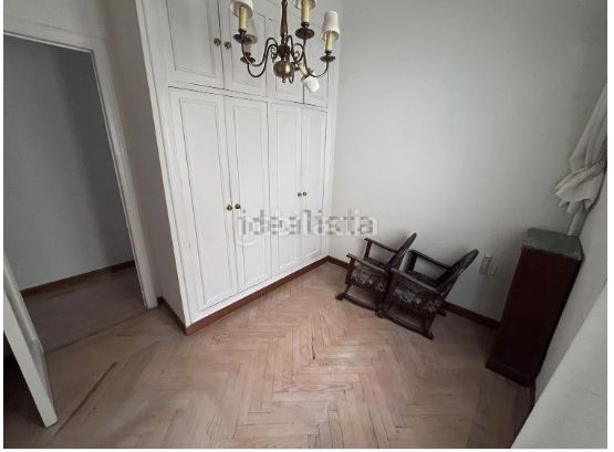 Foto 8f3c0849-8634-4ed1-9620-7e970044e8be. Alquiler piso luminoso piso en barrio chamberi en Madrid