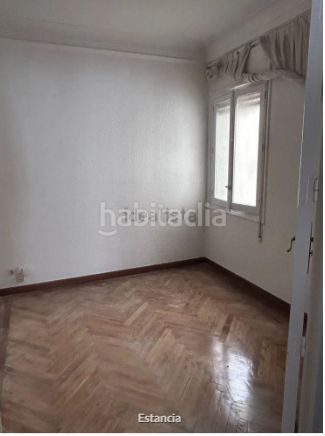 Foto c26e9692-0893-4fa9-b682-961d07186237. Alquiler piso luminoso piso en barrio chamberi en Madrid