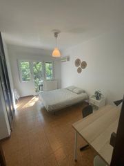 Appartement à Avenida de valencia 65. Piso de 184 m² en avenida valencia con 5 habitaciones alquiladas