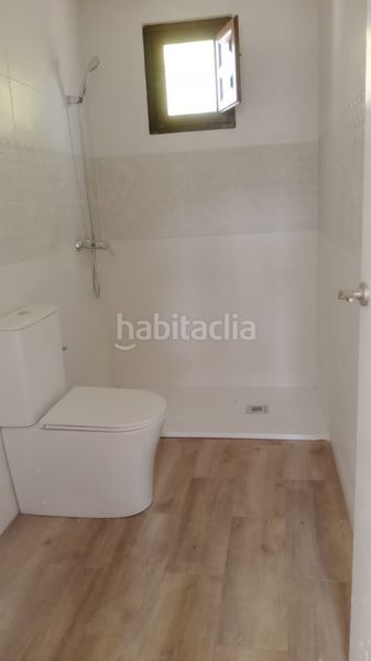 Foto 0c39a6d7-5990-43d3-8931-d99be2149015. Xalet amb xemeneia calefacció aparcament piscina a Fuentes de Ebro