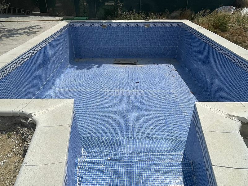 Foto 5ef4527a-f8e8-404e-a013-3f0bc08c7aa2. Xalet amb xemeneia calefacció aparcament piscina a Fuentes de Ebro