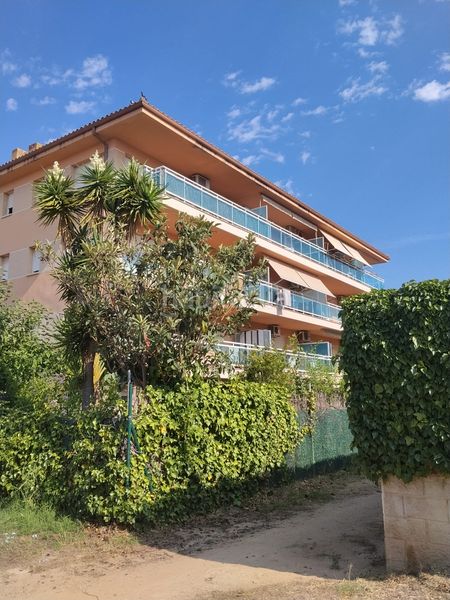 Foto ad30031f-585b-4124-8393-04532649a7f4. Pis amb aparcament piscina a Els Esquirols Cambrils
