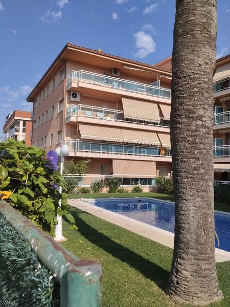 Foto e3a5e8d2-c41e-4a6c-8b8e-737e32b791e1. Pis amb aparcament piscina a Els Esquirols Cambrils