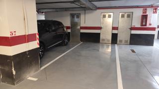 Miete Autoparkplatz  Calle hermano mateo 6. Plaza de garaje más trastero