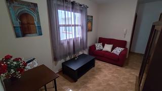 Lloguer Àtic a Avenida trinidad 48. Ático de 1 habitación en avenida trinidad