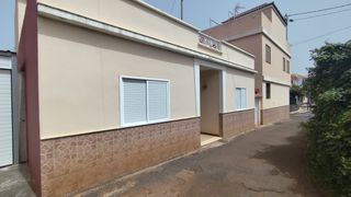 Location Maison à Calle pedro felipe 27. Alquiler casa terrera