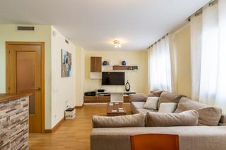 Appartement  Reus - carrer sant magi. Reus piso  luminoso al centro