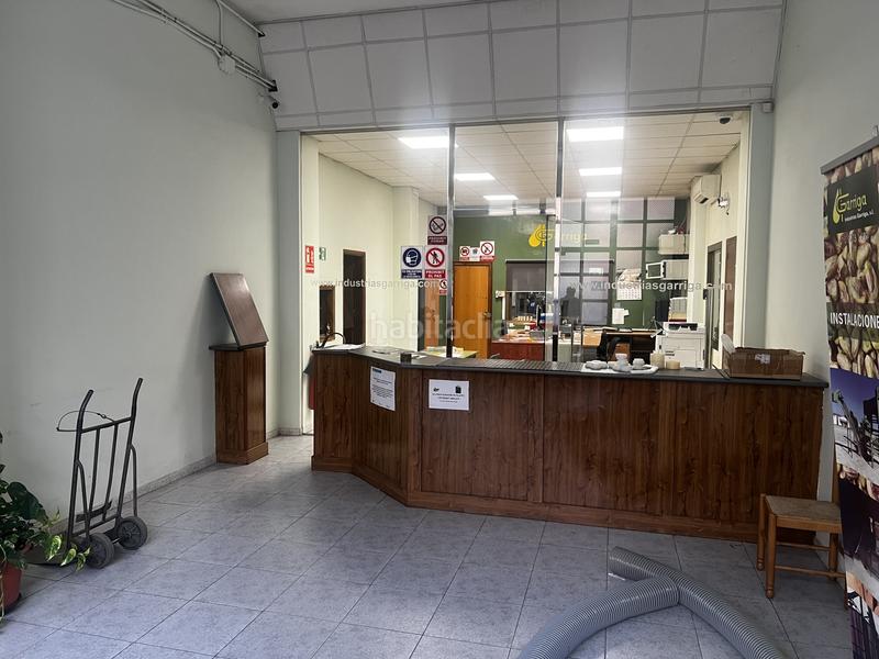 Foto e5b9cbf4-acec-438c-9bf5-3da349c91c8b. Rent industrial building in Selva del Camp (La)