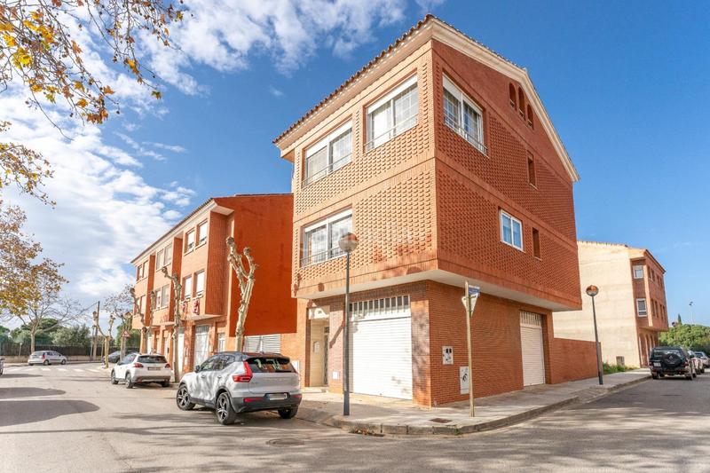 Foto e92488c7-e579-4e53-a9c7-6aea4fce80a3. Casa adossada amb calefacció aparcament a casc antic - nou Cambrils Cambrils
