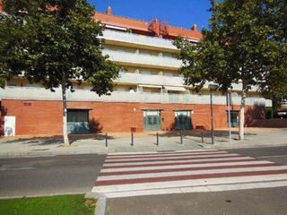 Rent Business premise  Reus - avenida salou. Oportunidad única! local comercial de 860 m con excelente visibi